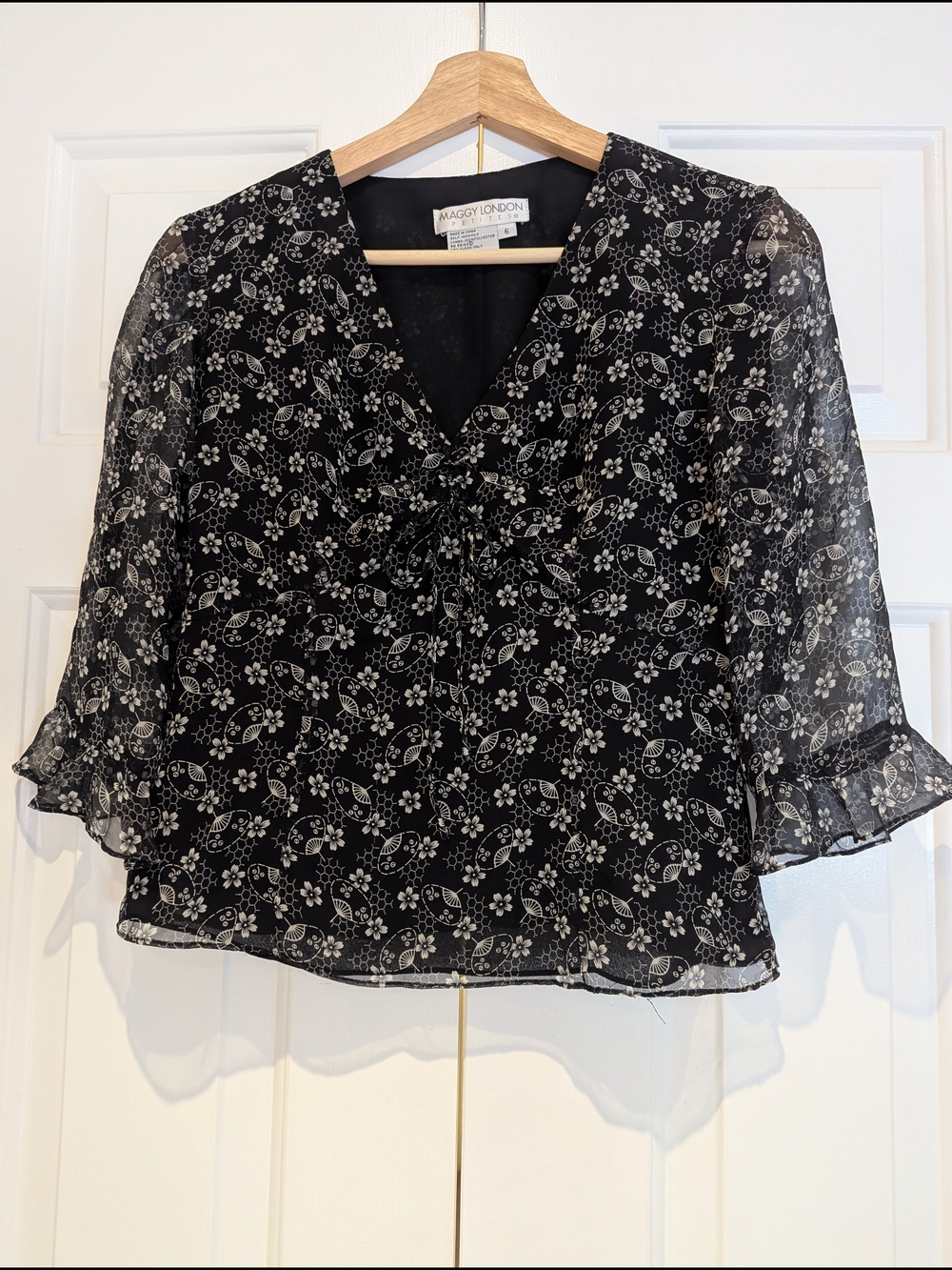 Maggy London Silk Black White Floral Fan Print Sheer Blouse Top Y2K Whimsigoth S